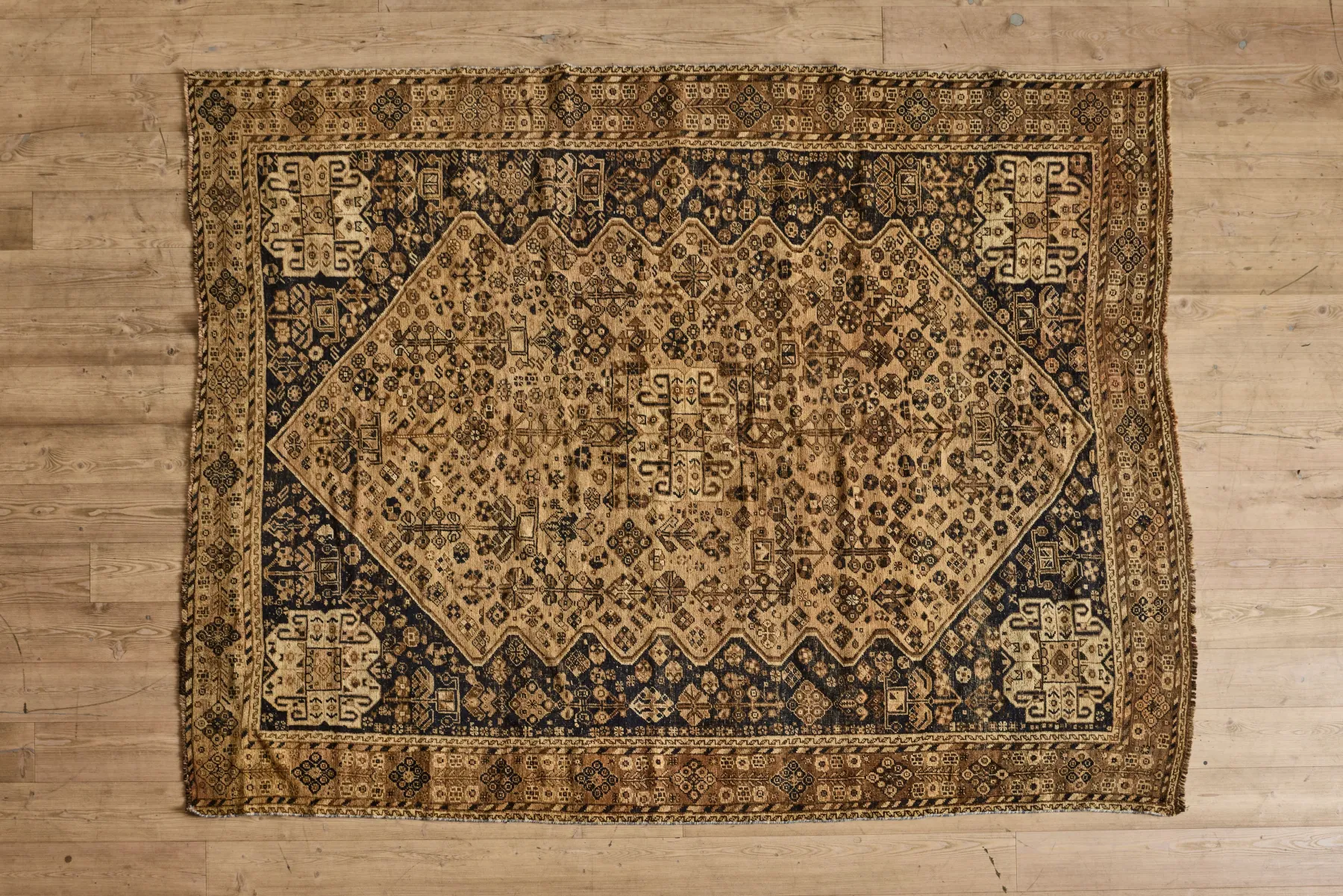 Beige Shiraz Rug 7'2 x 10'2*VINTAGE Sale