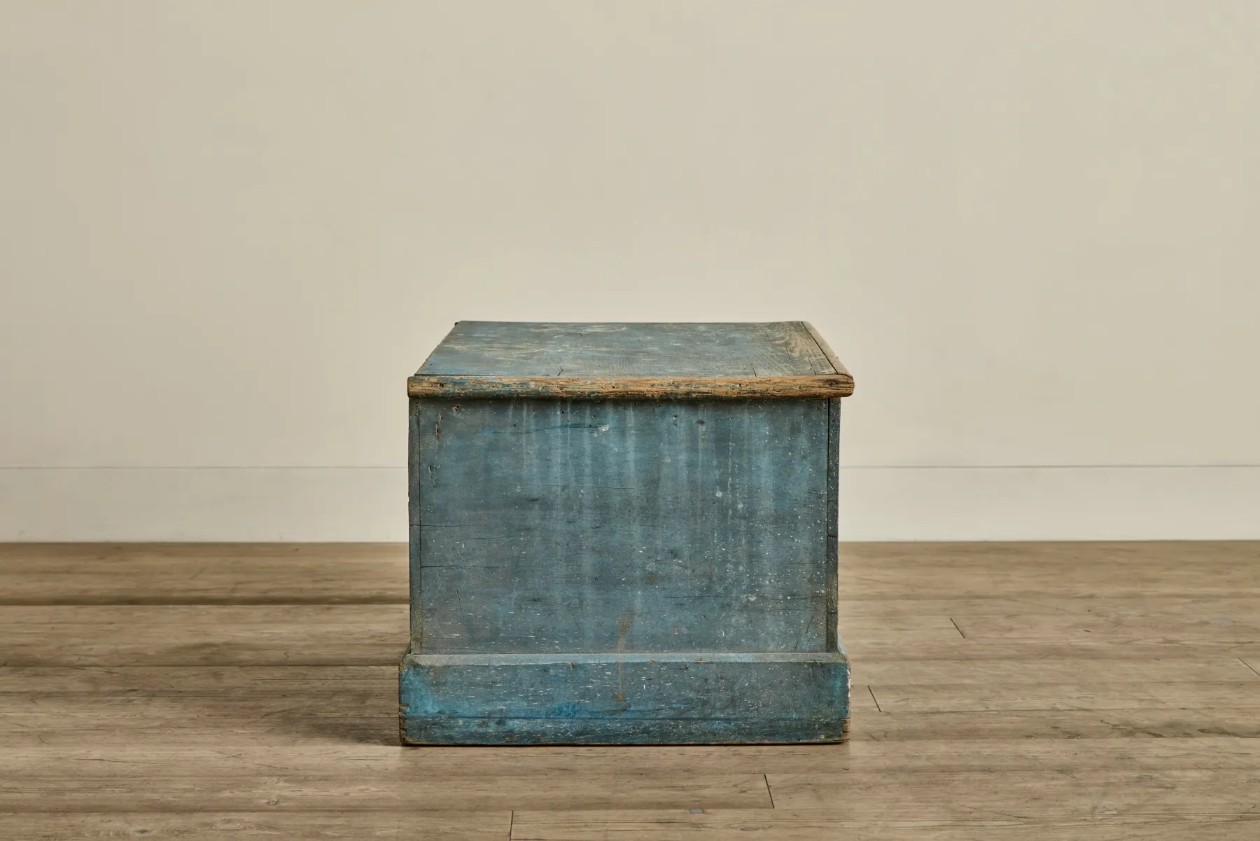 Blue Painted Blanket Chest*VINTAGE Sale
