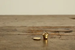 Brass Apple Incense Holder*UNEARTHEN Outlet