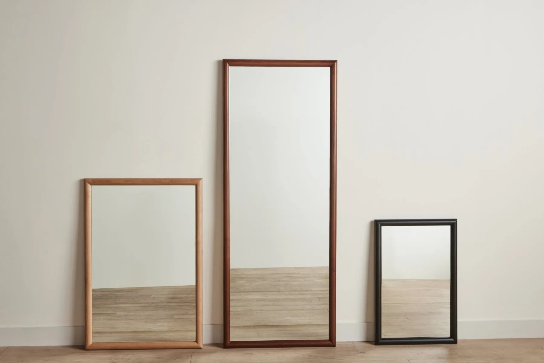 Dado Mirror*NICKEY KEHOE Hot