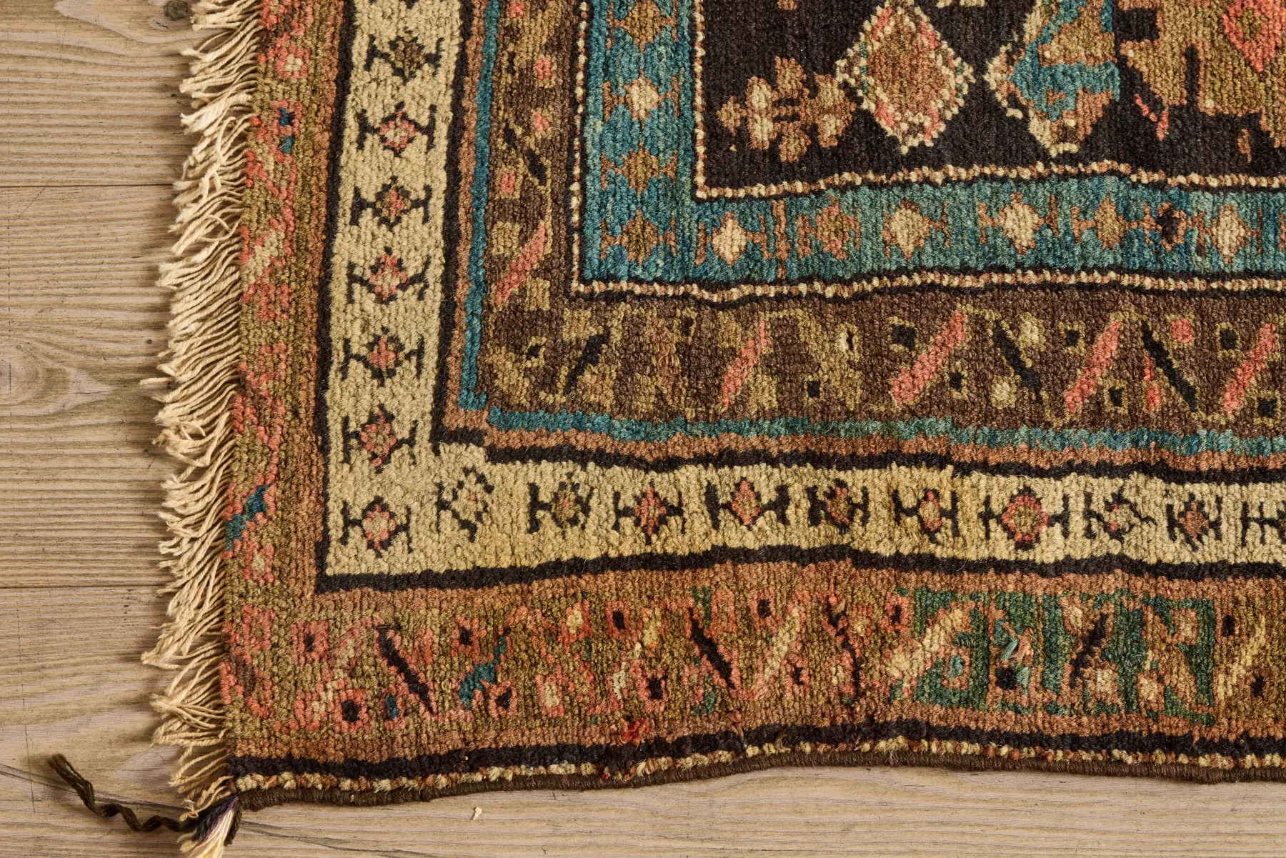 Diamond Persian Runner 3’5 X 7’*VINTAGE Outlet