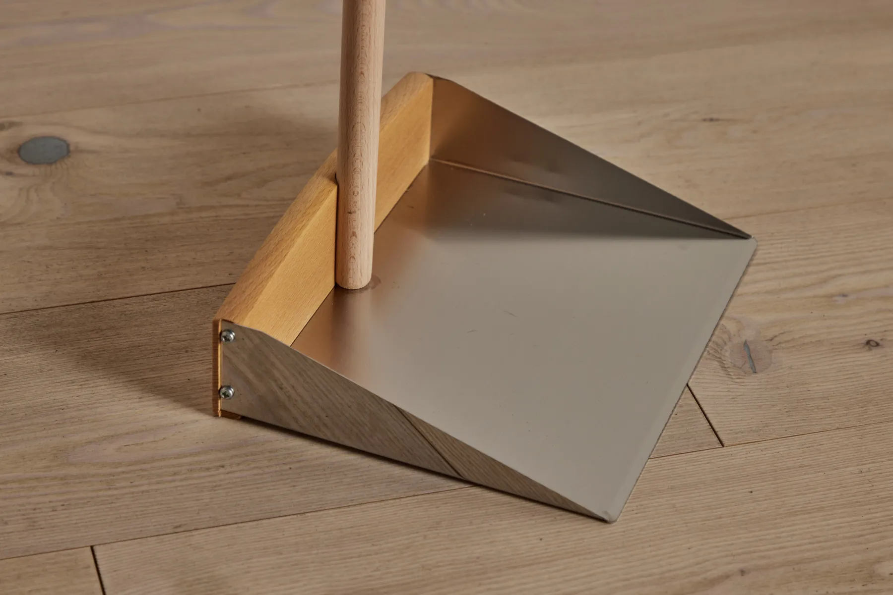 Dustpan & Broom Set*HIDDEN Hot