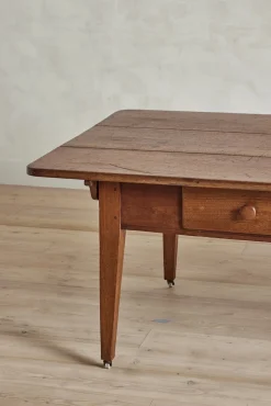 Early American Side Table*VINTAGE Outlet
