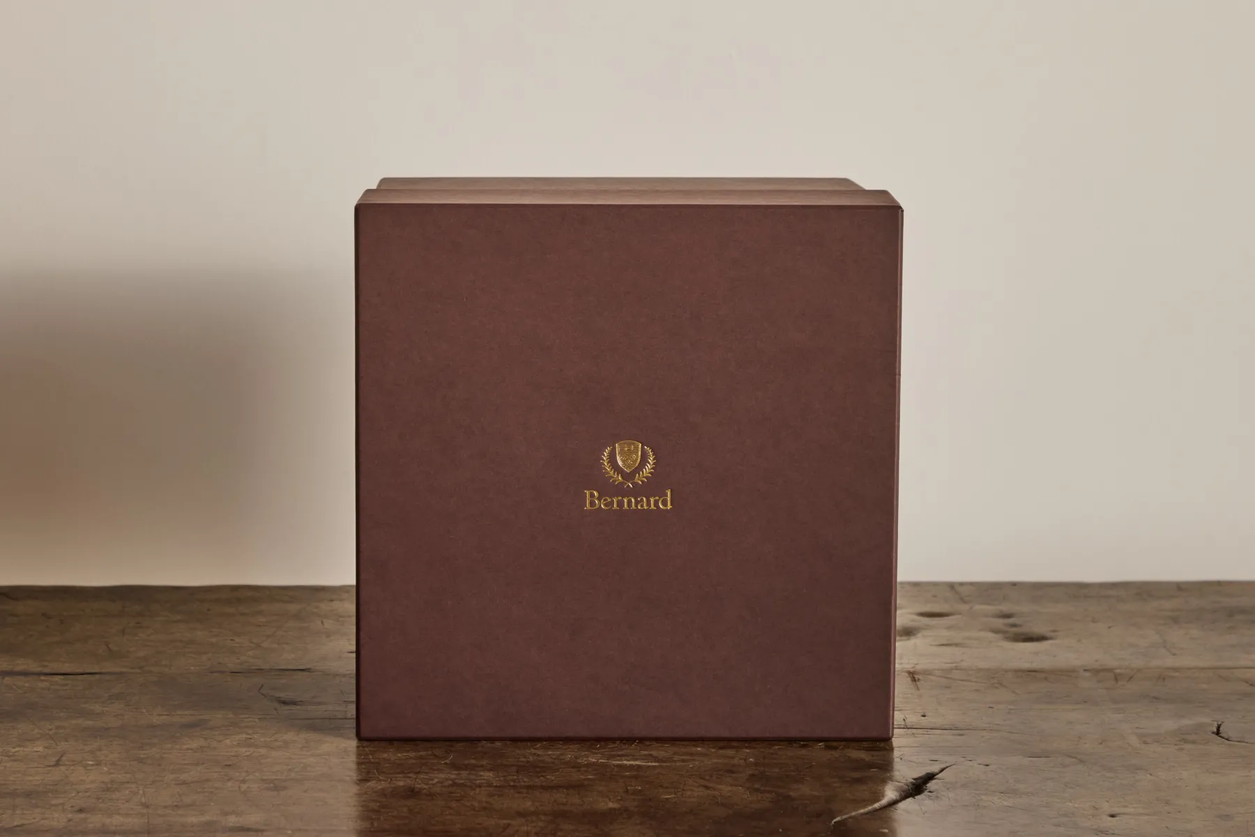 Eira Marble Urn Candle*BERNARD Discount
