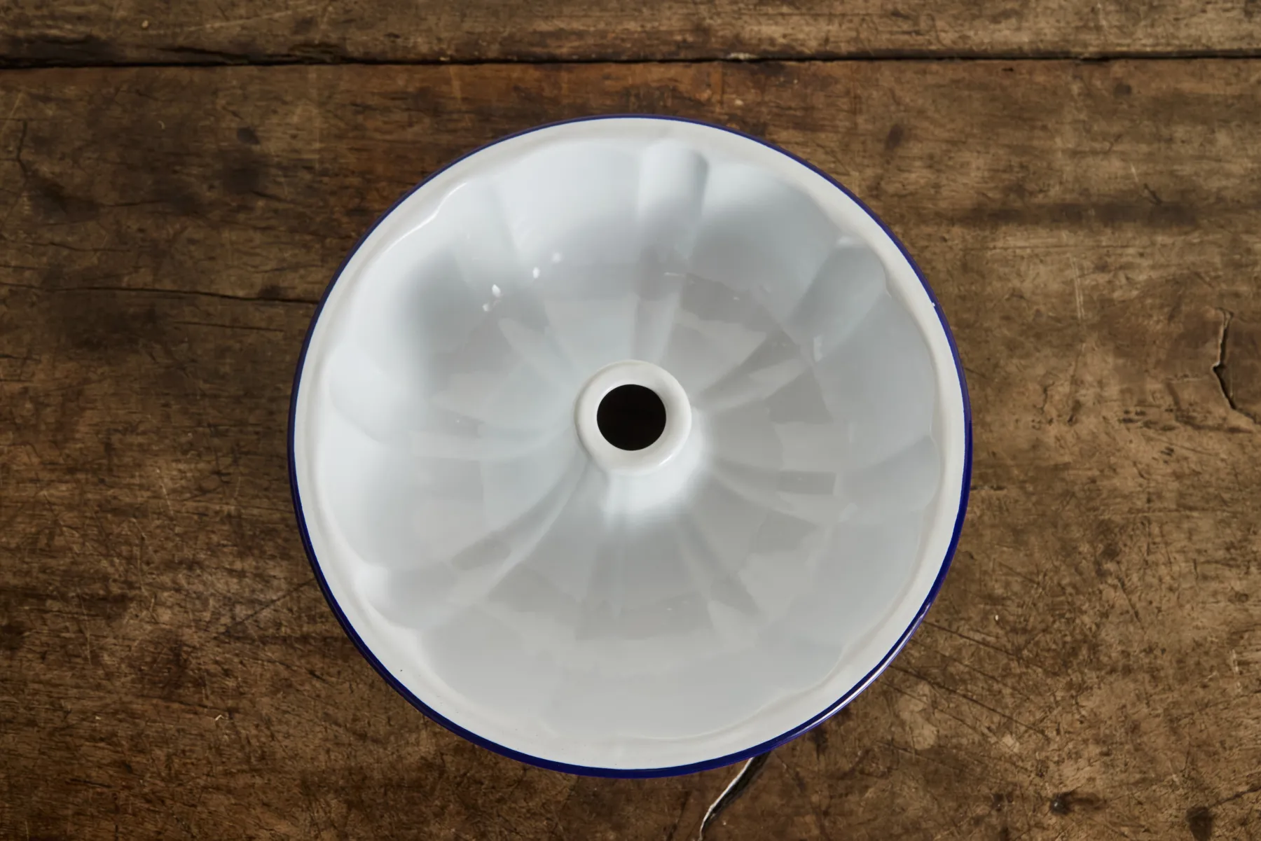 Enamelware Cake Pan*HIDDEN Clearance