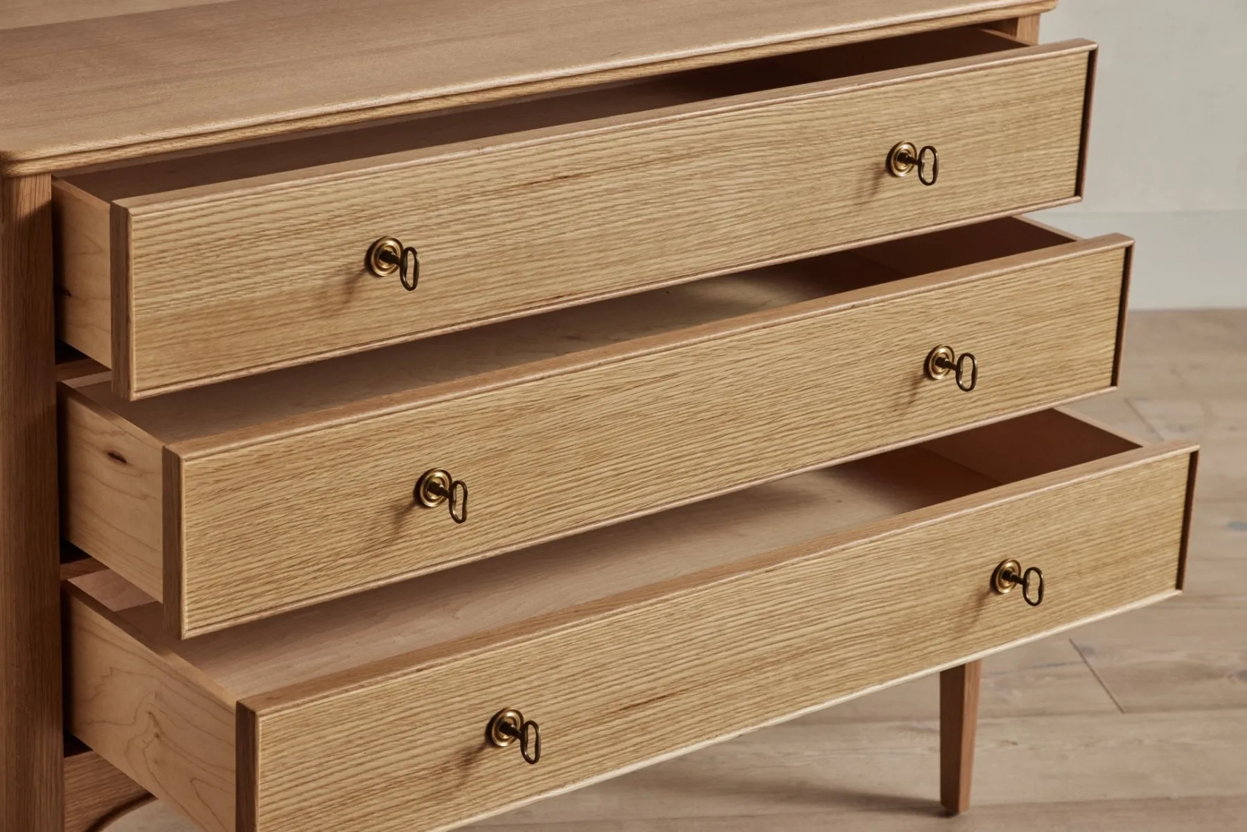 Heirloom Dresser*NICKEY KEHOE Online