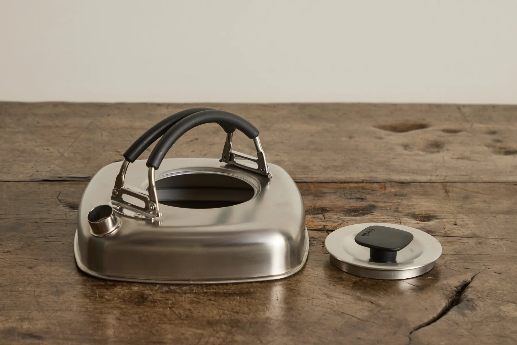 Japanese Cube Kettle*HIDDEN Outlet