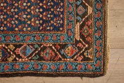 Kurdish Rug 4'1 x 7'*VINTAGE Fashion