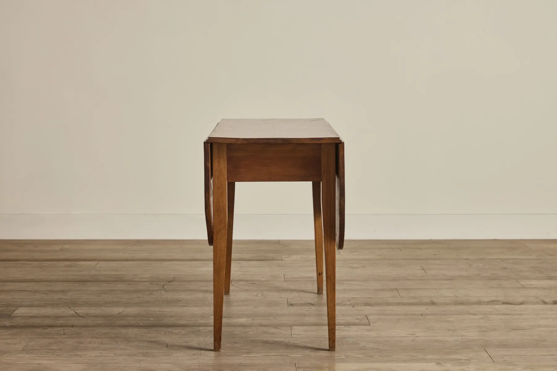 Maplewood Drop Leaf Table*VINTAGE New