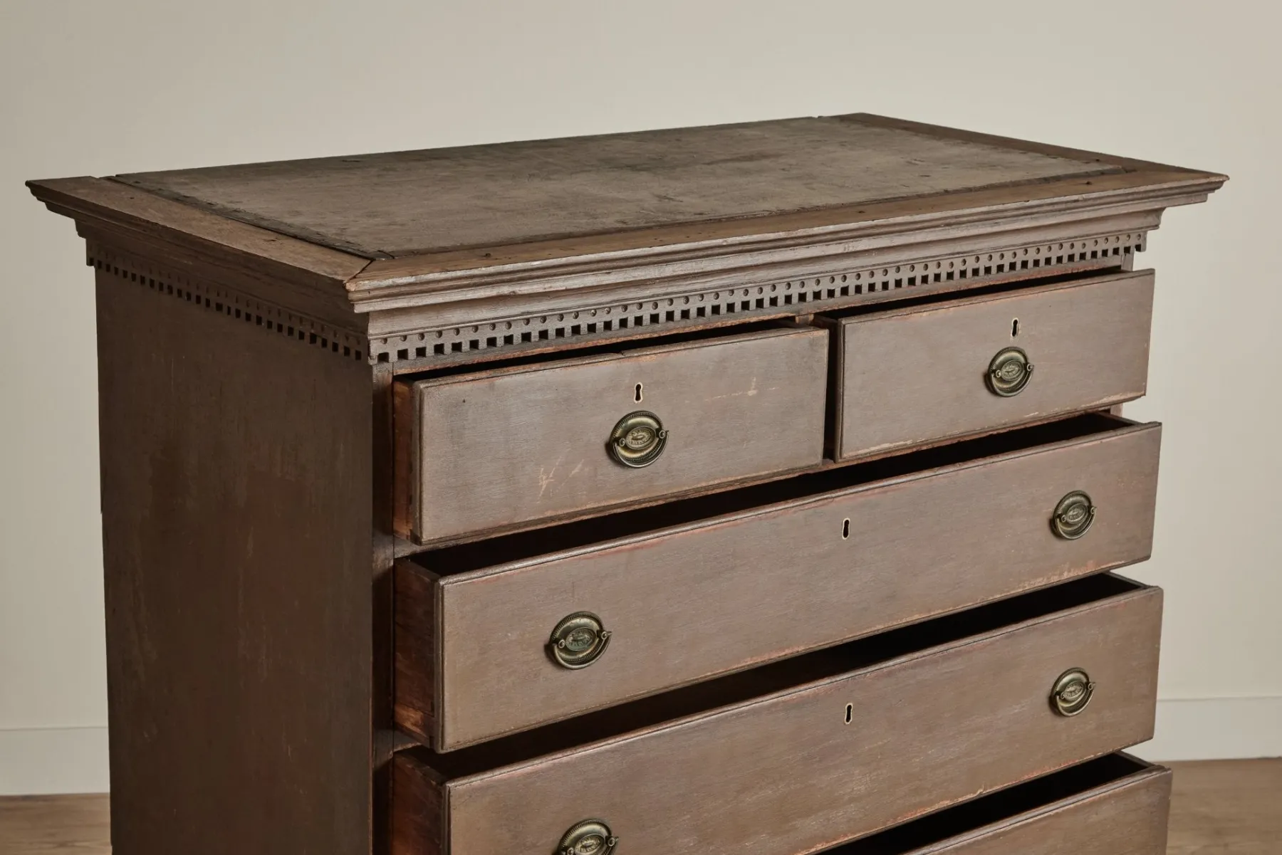 Painted Highboy Dresser*VINTAGE Fashion