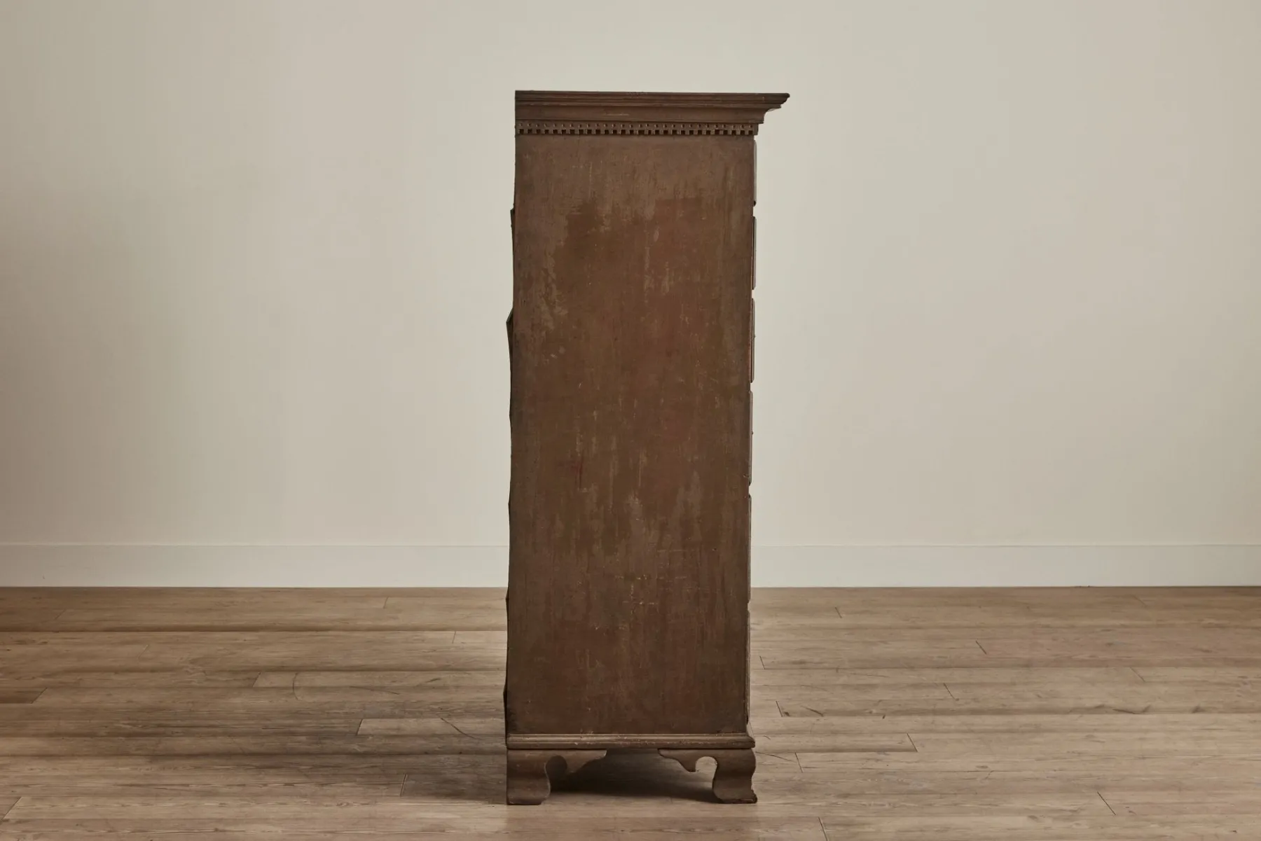 Painted Highboy Dresser*VINTAGE Fashion