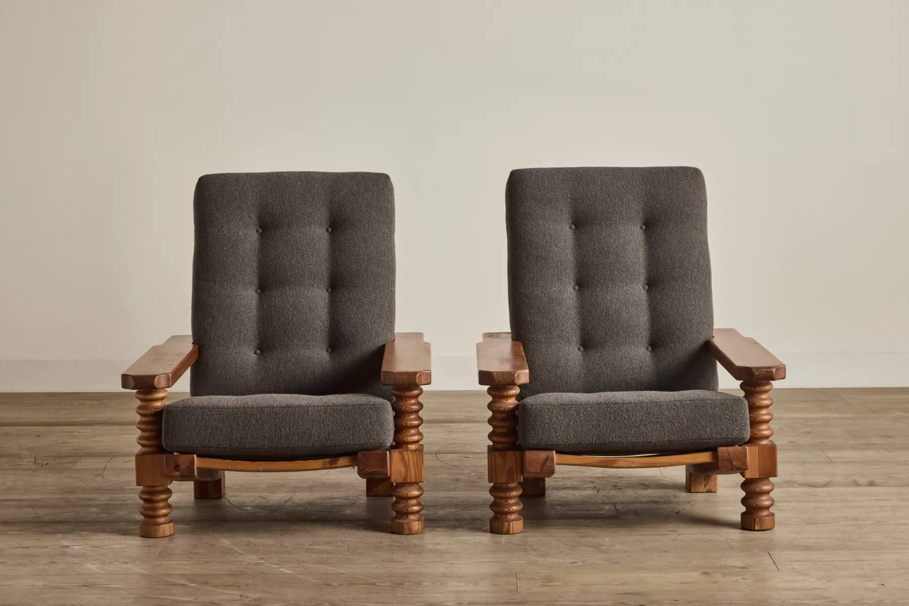 Pair of Pine Wood Arm Chairs*VINTAGE Outlet
