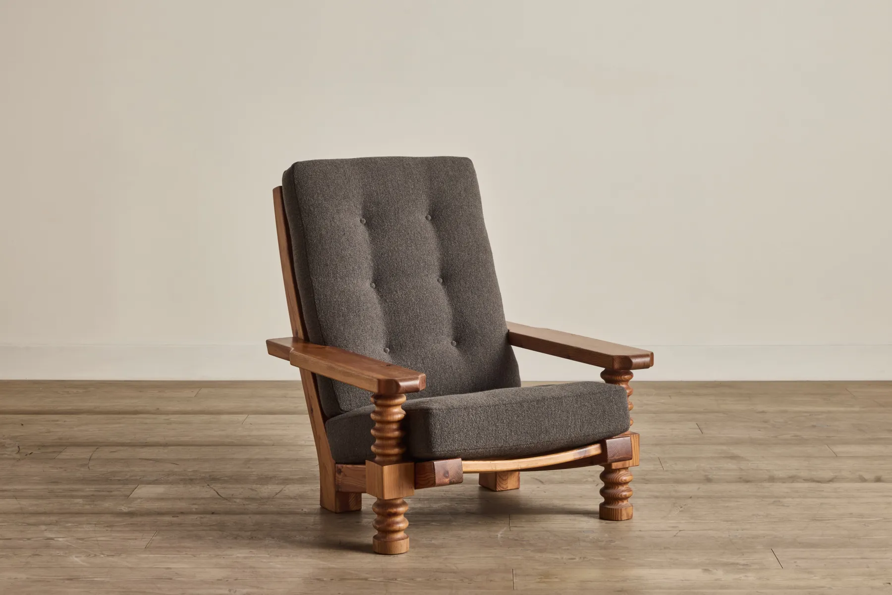 Pair of Pine Wood Arm Chairs*VINTAGE Outlet