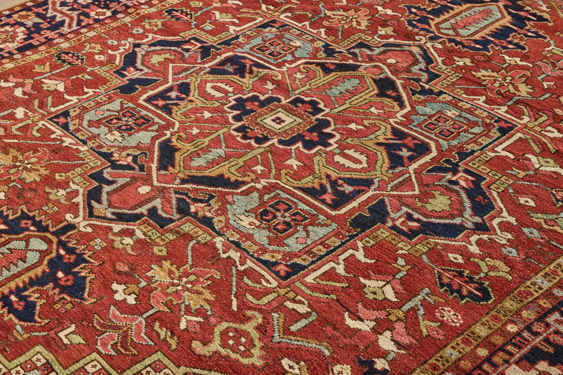 Persian Heriz Rug 8 x 11*VINTAGE Sale