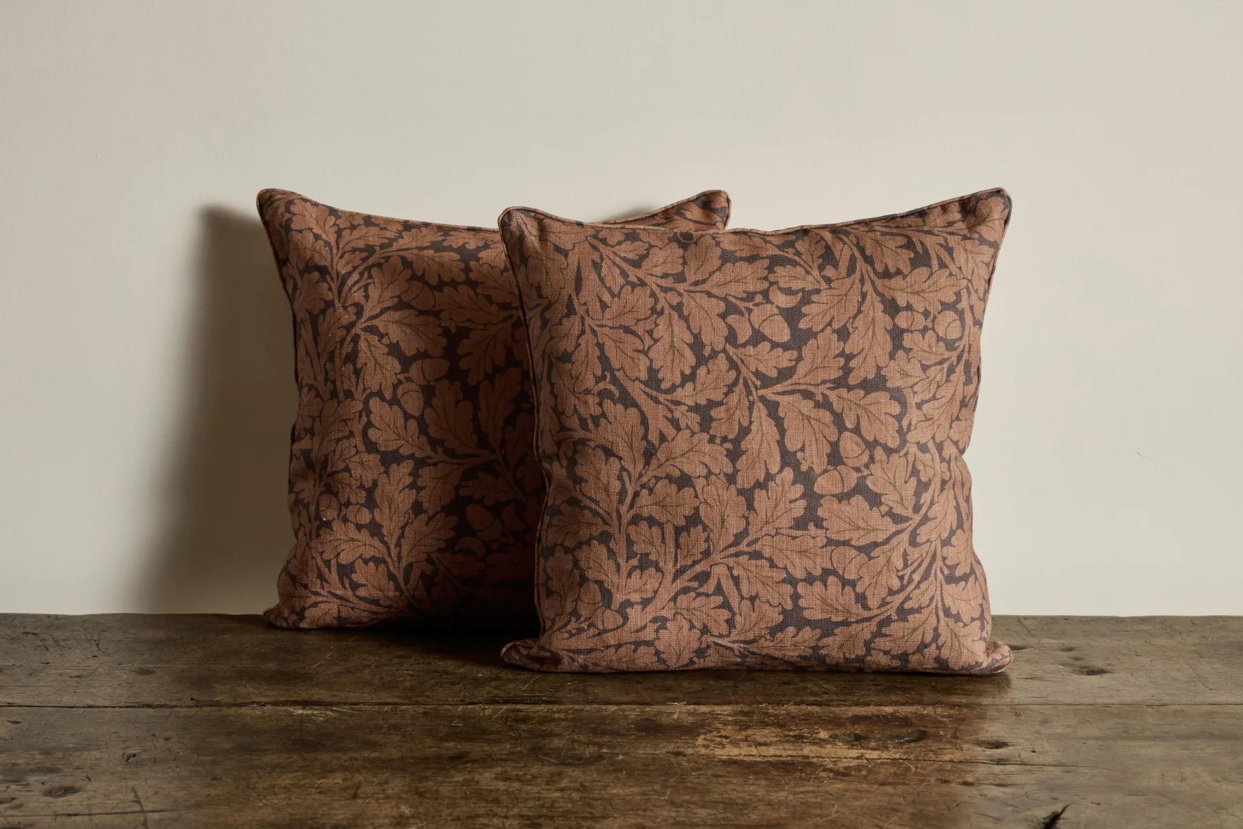 Quercus Linen in Aubergine*NICKEY KEHOE Online