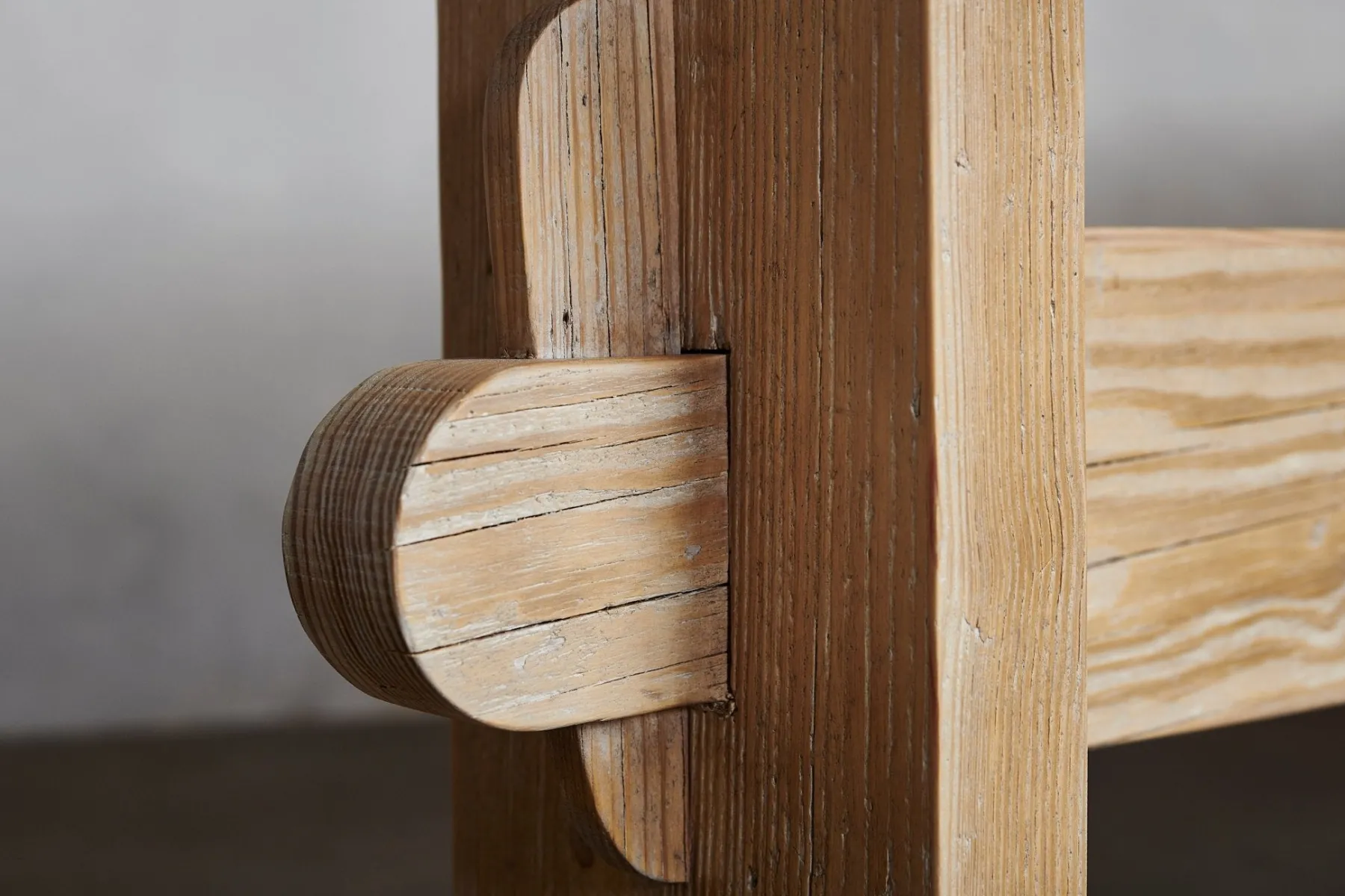 Reclaimed Yellow Pine*Wood Sample Outlet