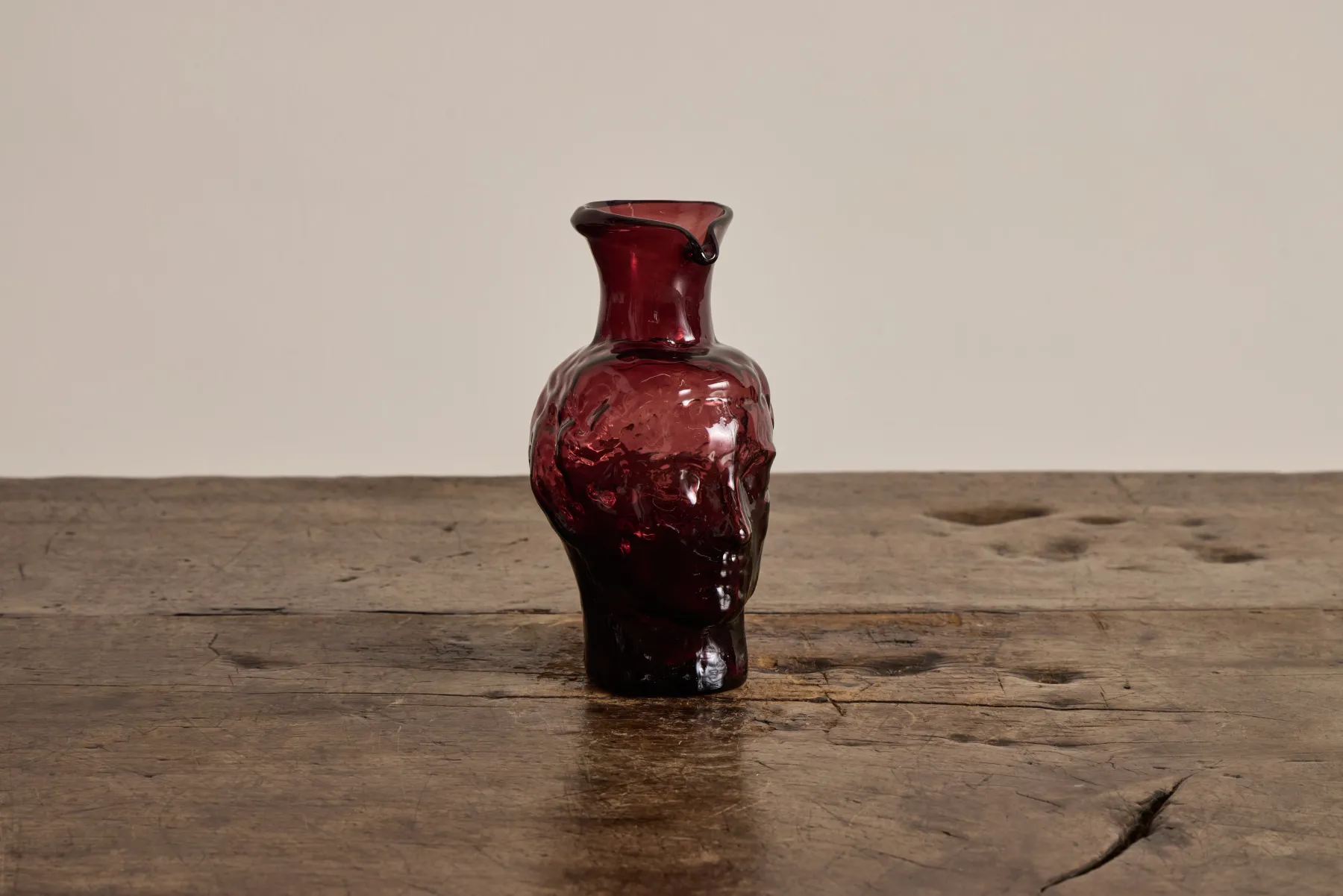 Roma Avec Bec Vase in Framboise*LA SOUFFLERIE New