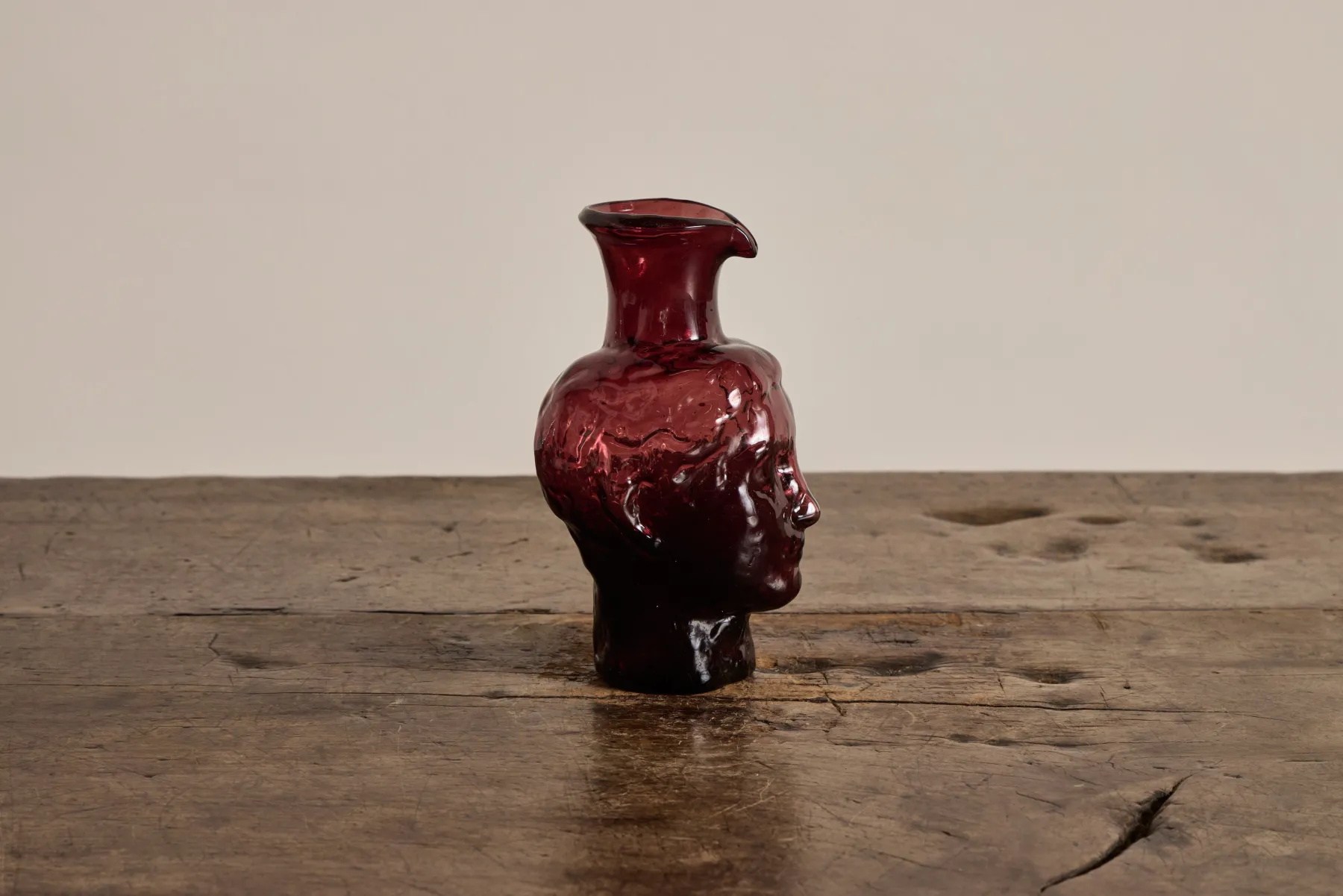 Roma Avec Bec Vase in Framboise*LA SOUFFLERIE New