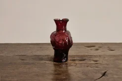 Roma Avec Bec Vase in Framboise*LA SOUFFLERIE New