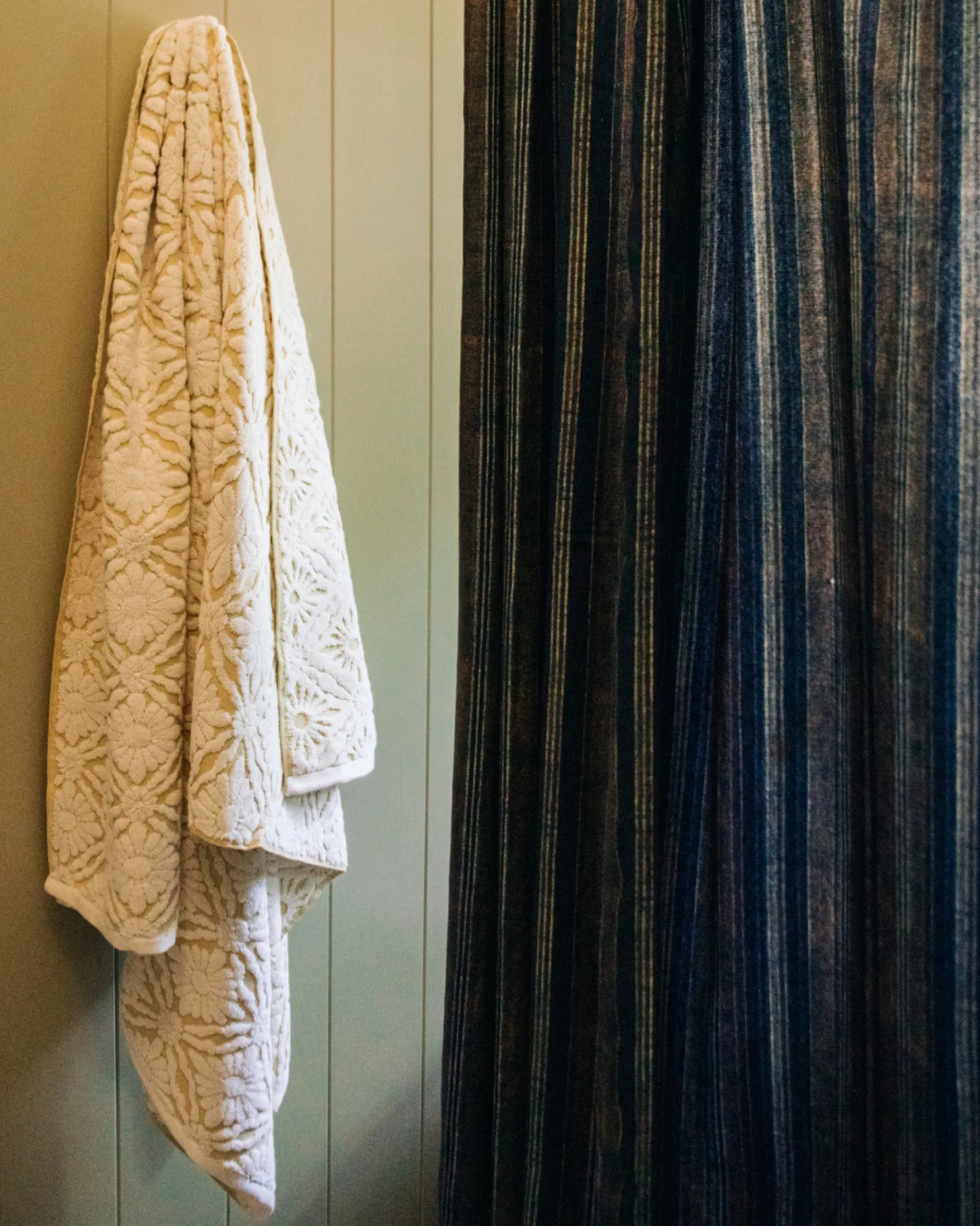 Shower Curtain in Izumi Stripe*NICKEY KEHOE Sale