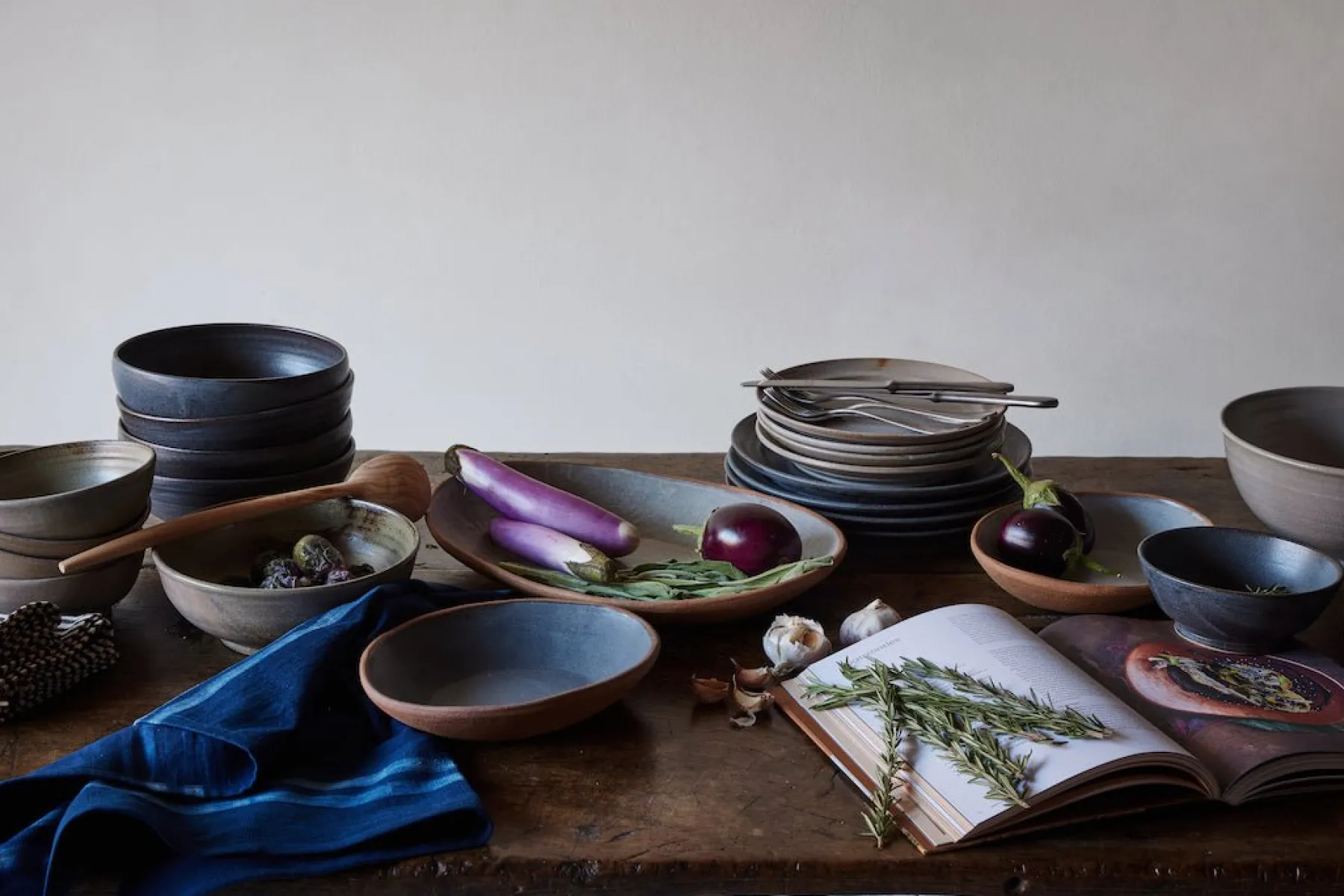 Small Serving Platter in Smoke*NICKEY KEHOE Fashion