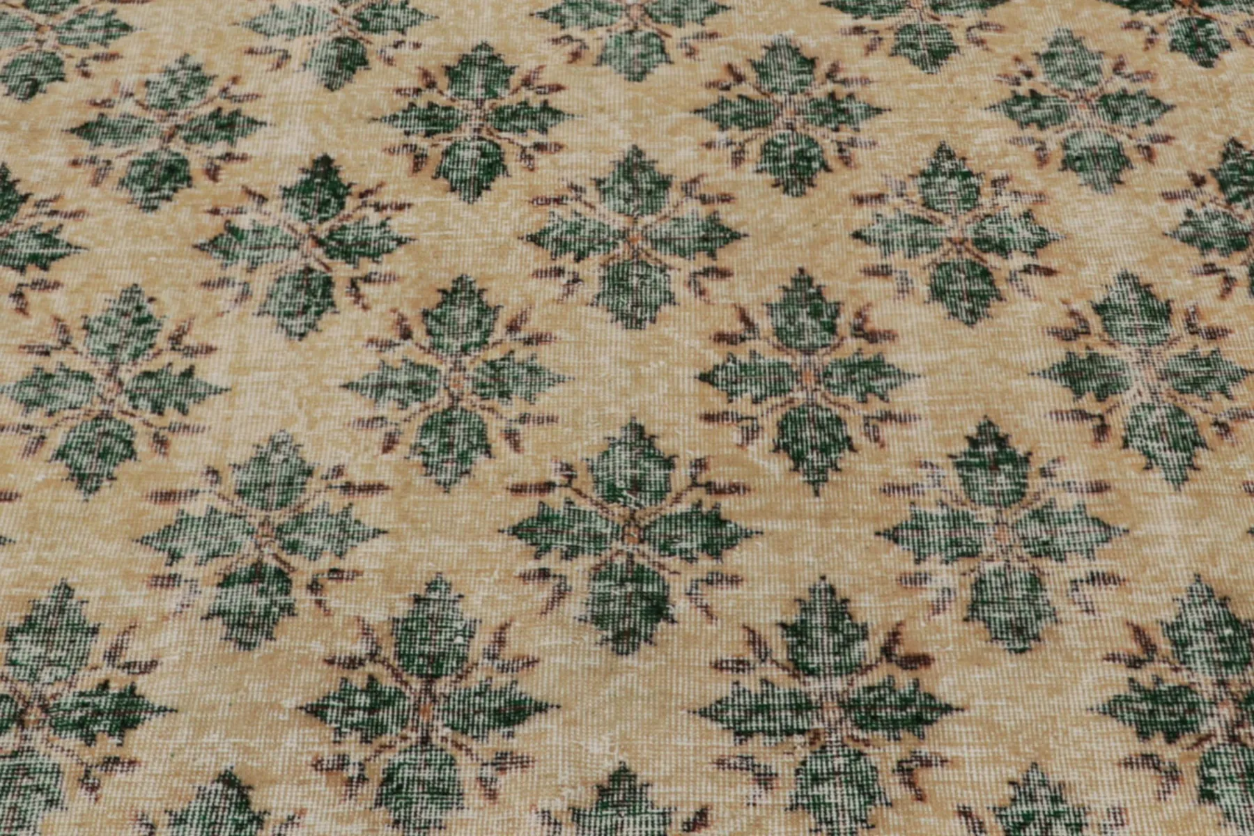 Turkish Geometric Floral Rug 5’3 x 8’9*VINTAGE Discount
