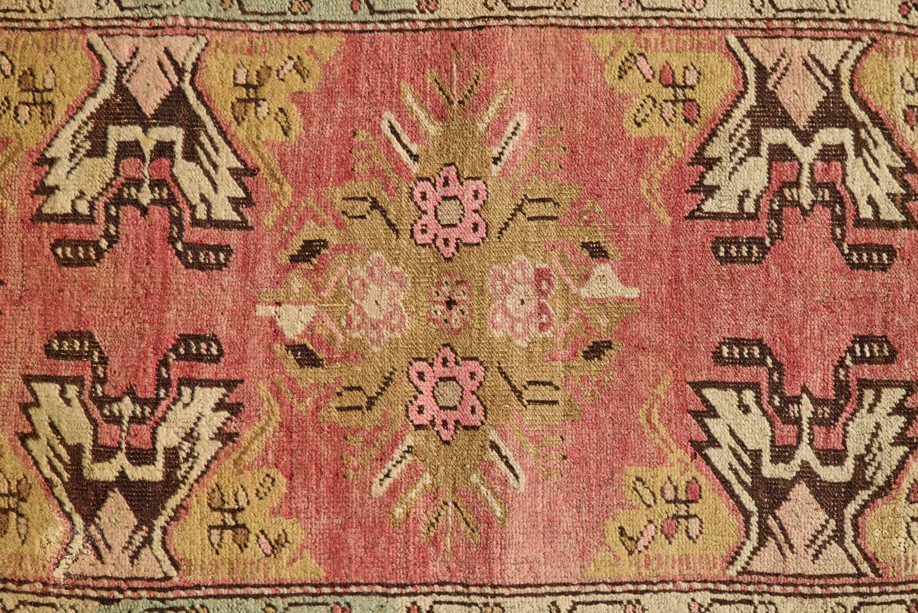 Turkish Throw Rug 1’5 X 2’11*VINTAGE Best