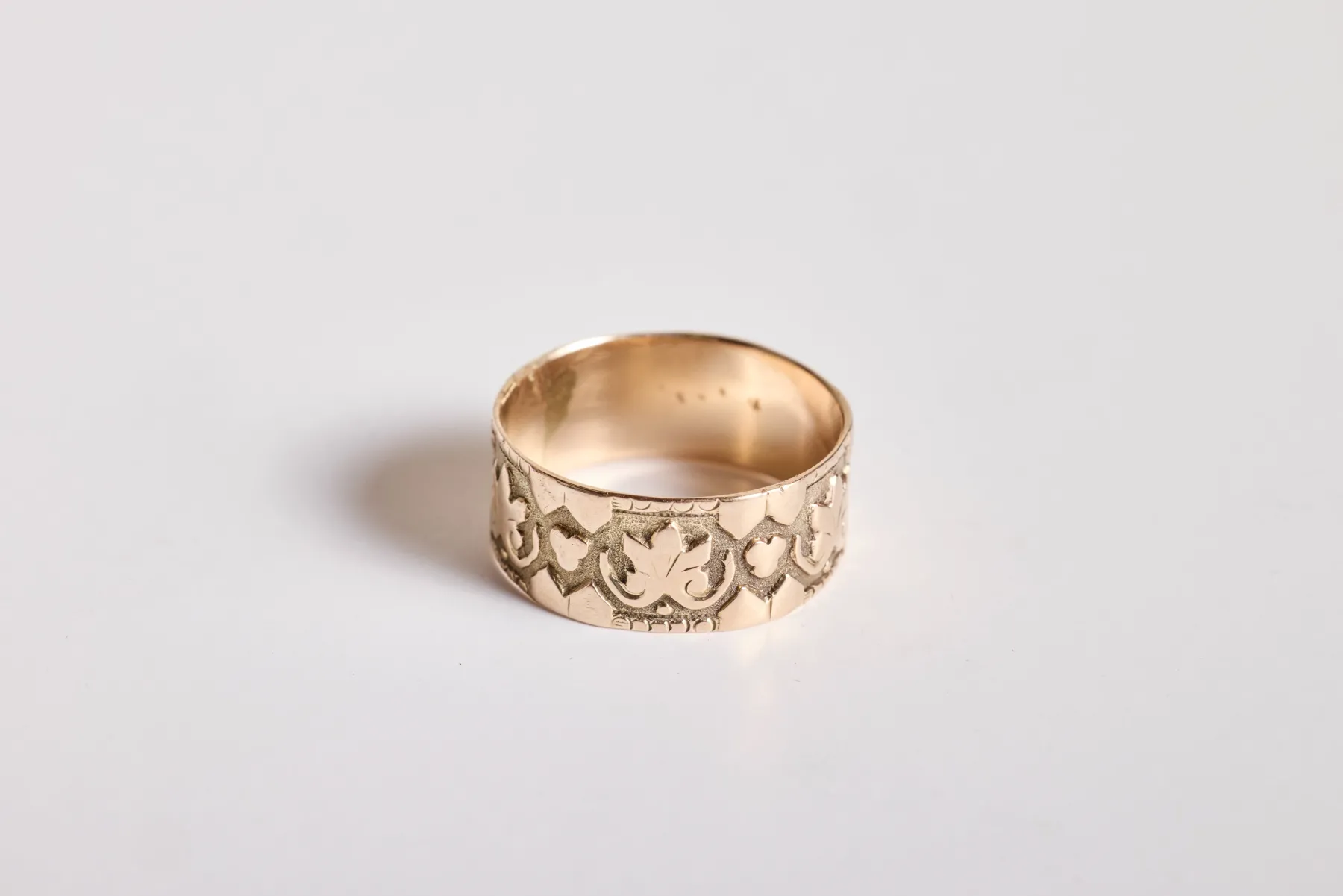 Victorian Etched Ring*SUZANNE DONEGAN New