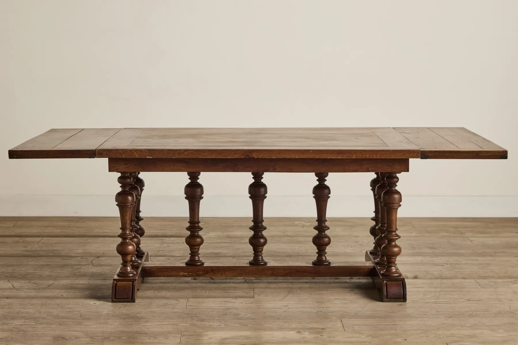Walnut Wood Extension Table*VINTAGE Online