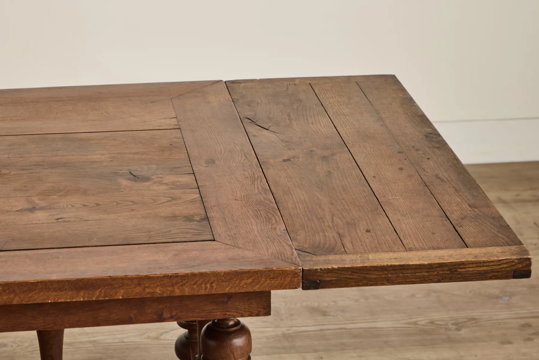 Walnut Wood Extension Table*VINTAGE Online