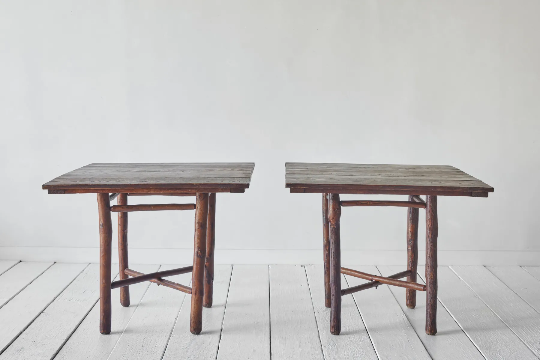 Wood Brutalist Table*VINTAGE Fashion